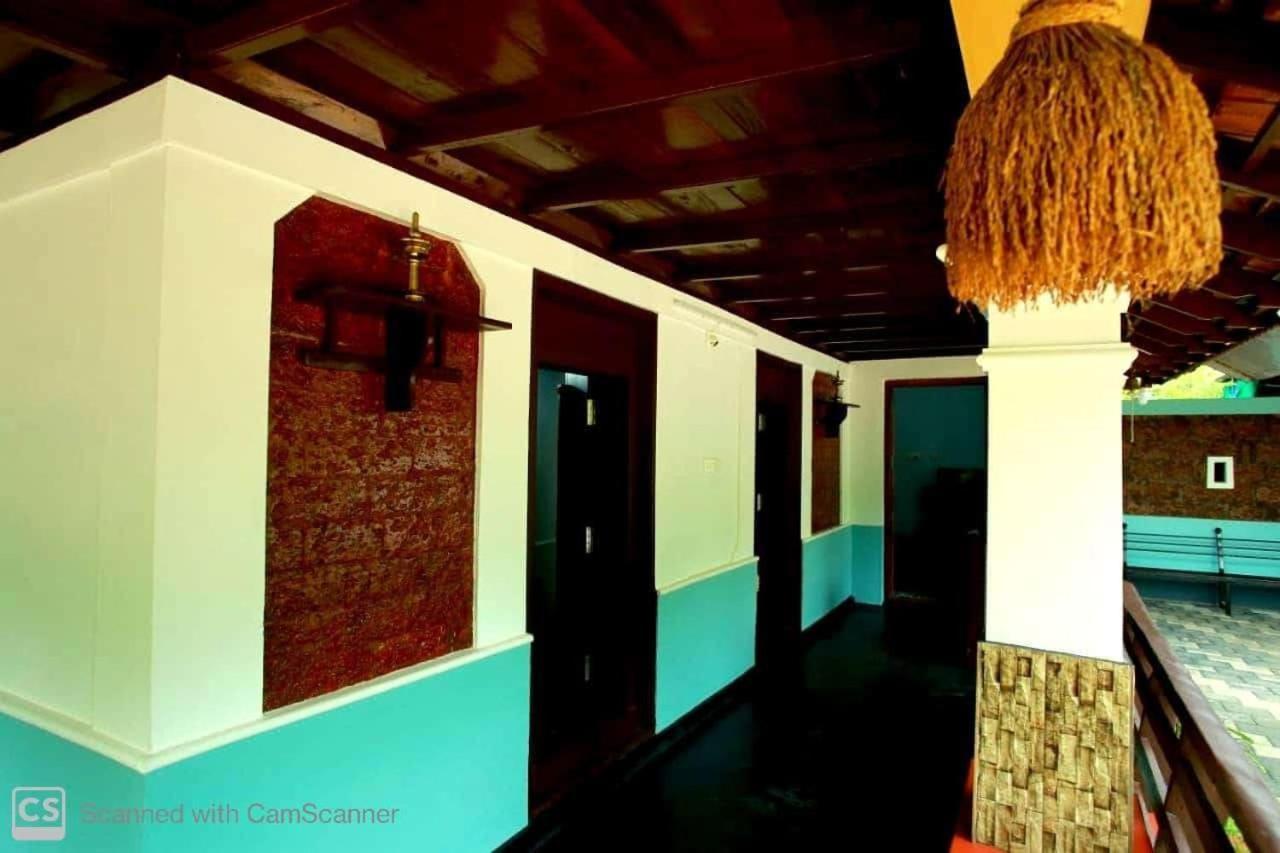 Kenoth Thaliyil Mana, Heritage Homestay Payyannur Dış mekan fotoğraf