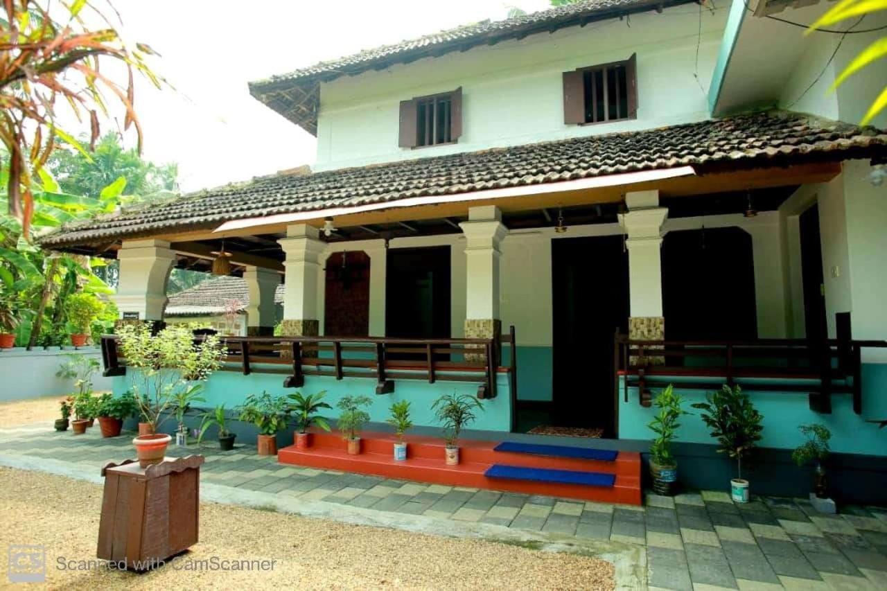 Kenoth Thaliyil Mana, Heritage Homestay Payyannur Dış mekan fotoğraf